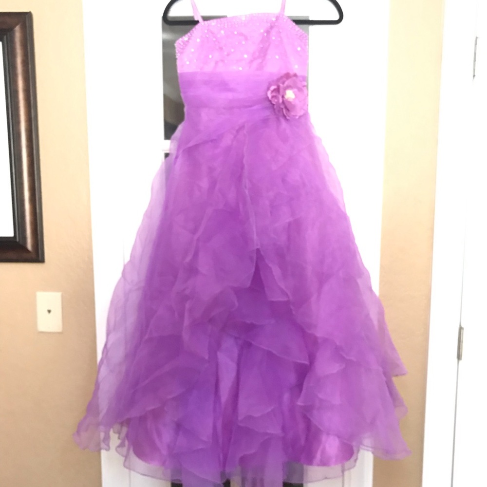 Girls beautiful formal dress size 10 NWT 👗